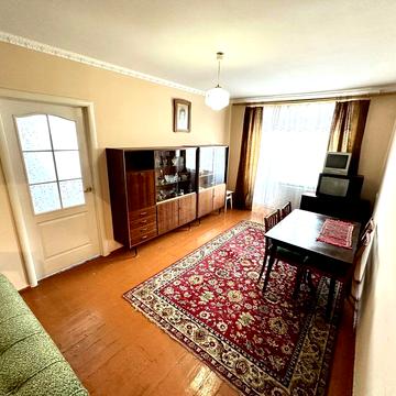 Продається 2-кімнатна квартира в центрі м. Стрий.