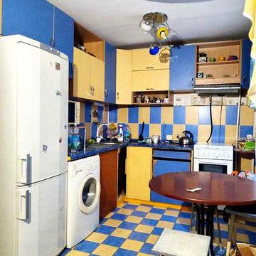 Продаж 1-кімнатної квартири вул. Г. Крут на 2 поверсі