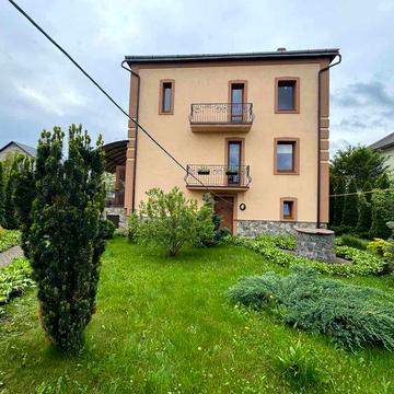 Продаж 2-х поверхового будинку, р-н Автостанції, у м. Дрогобич!