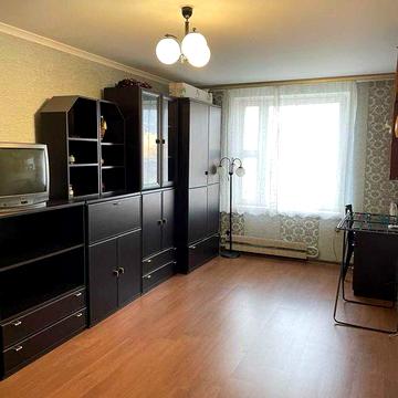 Березняки. пр-кт П. Тичини,13. Без  %