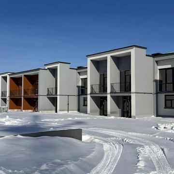 Продаж котеджу з сонячними панелями