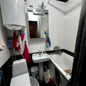 Продаж 1 кімнатна вул. Сухомлинського