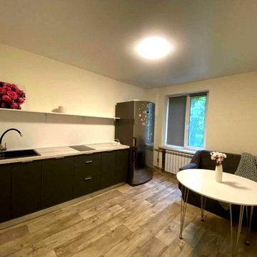 Здається 1к.кв, вул Глобинська