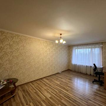 Продаж великоі квартири