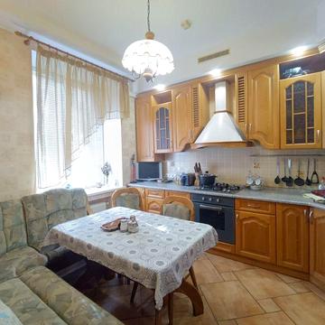 Продам 2 -х ком.кв в центре города с автономным отоплением 96 квартал