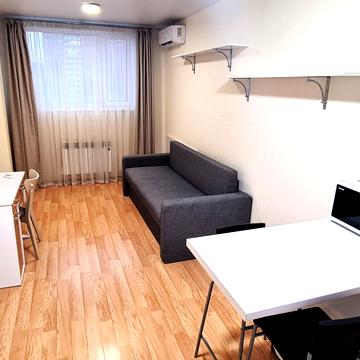 Машинобудівна вул., 41