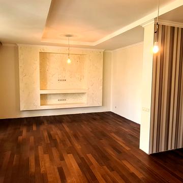 Полтавська вул., 13