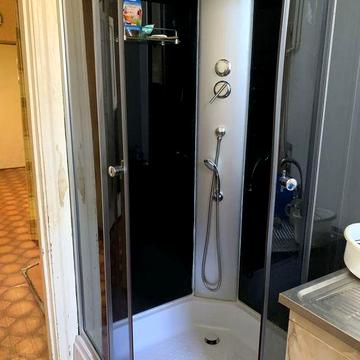 2 кв з гаражем  та  ділянкою