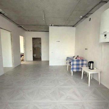 Продається 2-кімнатна квартира у клубному будинку на вул. Космічна, 1