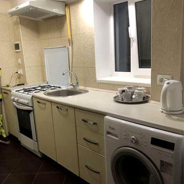 2 комн. квартира в частном доме. От хозяина