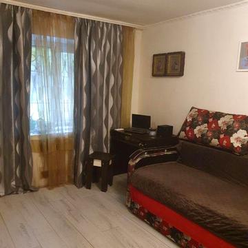 Однокімнатна біля метро Голосіївська