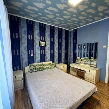 Олександри Екстер вул. (Марини Цвєтаєвої), 14