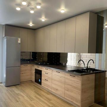 Продаж, неподалік Центру, ремонт,меблі та техніка