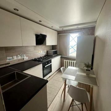 Продам Двухкомнатную квартиру Ласточка-ул.Котляревского Долгинцевский