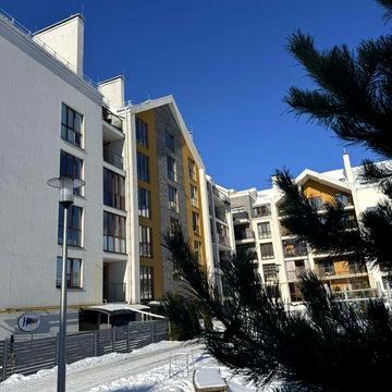 БЕЗ КОМІСІІ: Індивідуальне ГАЗове опалення. 2 к квартира біля озера.