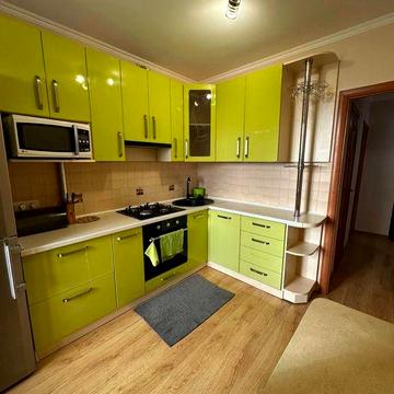 1км на розі Скальда-Героїв Майдану