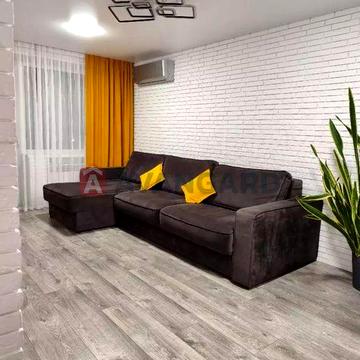 Продажа 2 кiм. квартири  Олександра Поля. Центр.