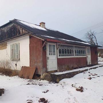 Продаю будинок з великою земельною ділянкою