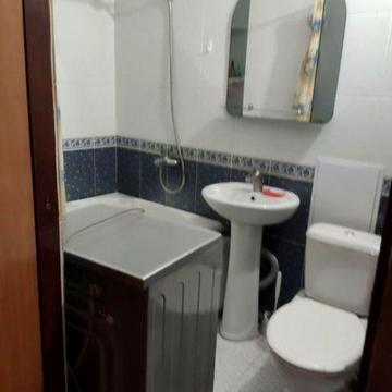 Здам 2 ком квартиру в районній Червоної гори. З А/О.         тячого св