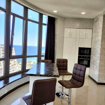 Сдам квартиру с прямым видом на море в Гагарин Плазе