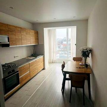 Оренда 1 кім в центрі по вул. Княгинен