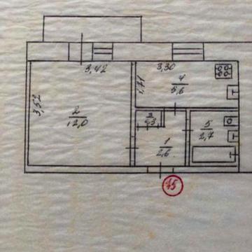 Продам 1-кімнатну гостинку у м. Конотоп  на 3 поверху (5), не кутова.