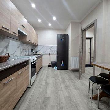 Оренда 2-кім.кв. вул. Галицька, + комора