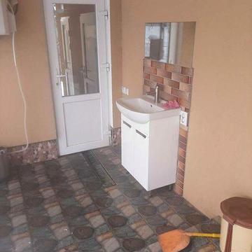 Продається  добротний будинок біля річки Синюхи