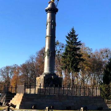 Здам квартиру     біля Корпусного парку .в центрі.