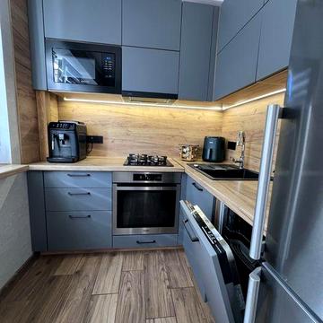 2-кімнатна квартира. Центр. Мебльована з ремонтом