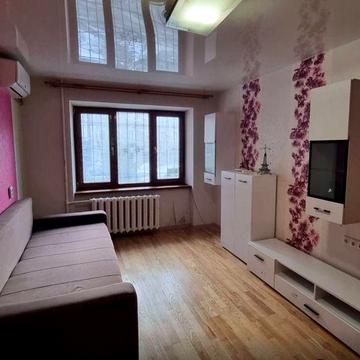 Сдам 2-х ком. Косвенная / Средняя.