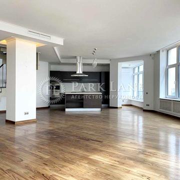 Оренда квартири з терасою. Метро Золоті Ворота.