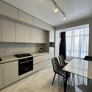 Оренда сучасної 2к перша здача Містечко Центральне