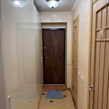 Продам квартиру у центрі міста Ізюм