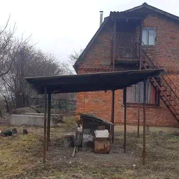 Продам будинок 2 поверхи