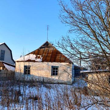 Продам гарний будинок в селі,є газ