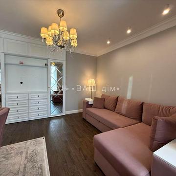 Продаж!Красива 1к квартира з дуже дорогим ремонтом біля парку Шевченка