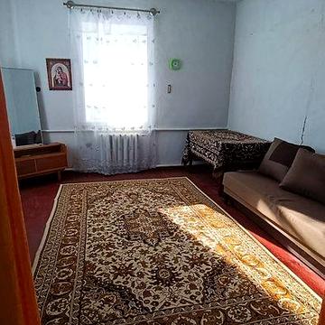 Продається будинок в центрі Фастів