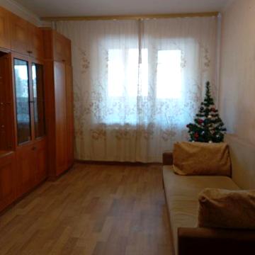 Продаж 1 кімнатної,Дарницький р-н,вул.Драгоманова 12,метро Позняки.