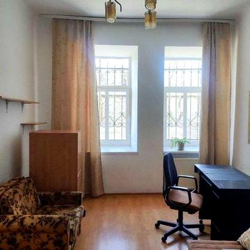 Від власника оренда 1-кімнатної квартири у центрі Львова.