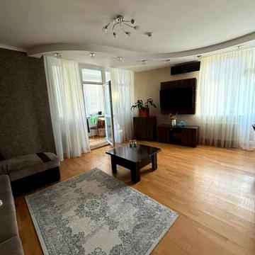 Юлії Здановської вул. (Ломоносова), 73-Г