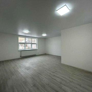 Продаю 2к квартиру вул. Бандери