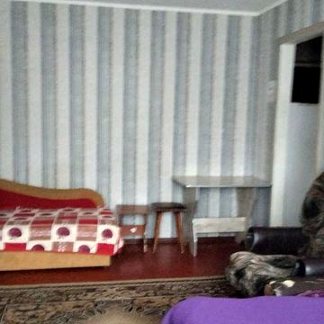 Сдаю двухкомнатную коммуналку на Ютз