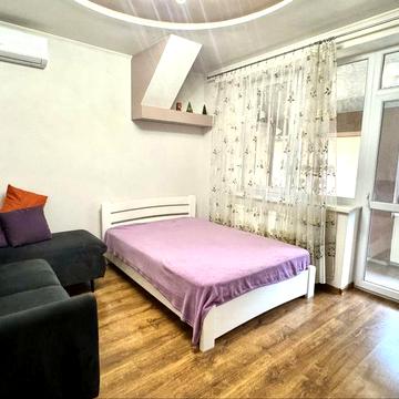 Оренда 2-х кімнатної квартири по вул.О.Хіри