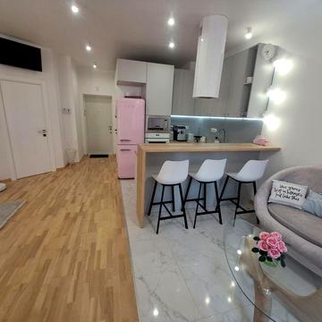 Сдам ЖК Граф на Азарова 1но комнатную квартиру