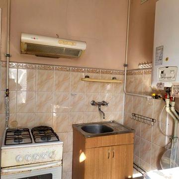 Продам 2-к в Центре с А.О (газ).