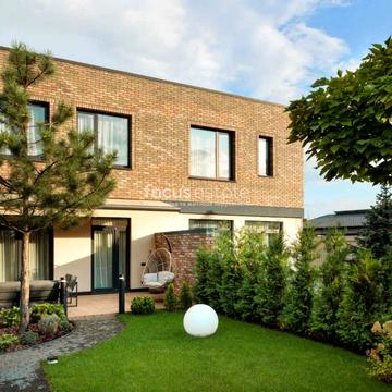 Садова вул.