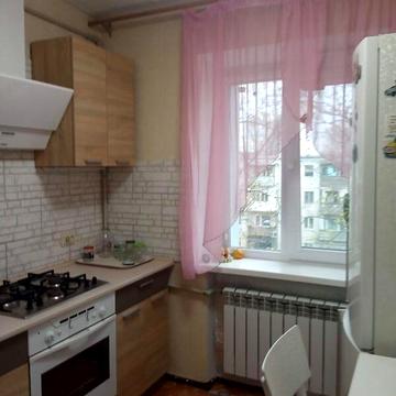 Довгострокова оренда 2к Квартира Космонавта Комарова вулиця