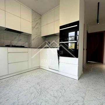 Олексія Різниченка вул. (Співдружності), 80