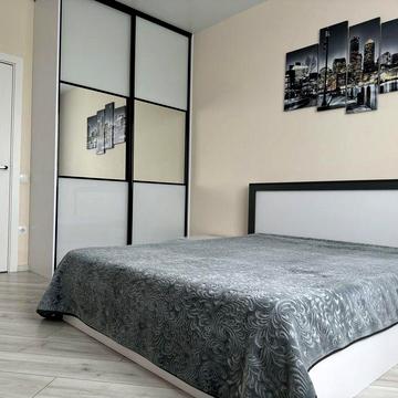 Оренда для пари або однієї людини! Виставка